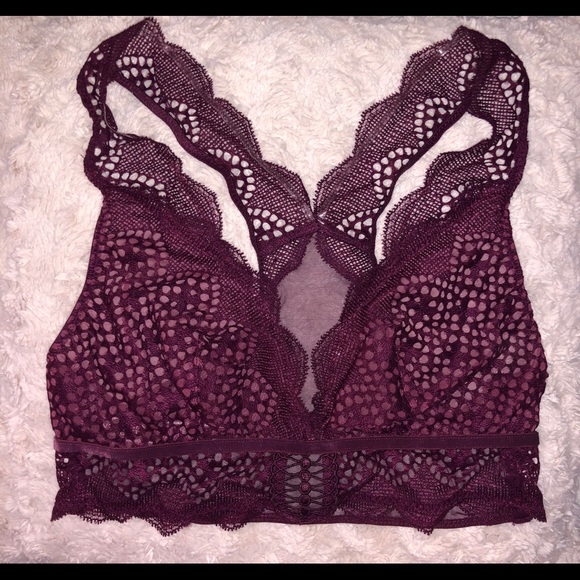 Victoria’s Secret Lace Bralette - Picture 2 of 5